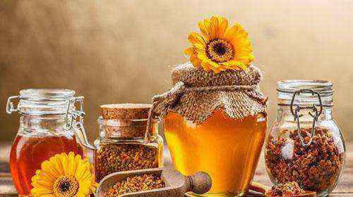 什么牌子的蜂蜜比较好 什么牌子的蜂蜜比较好  女人长期喝蜂蜜水好吗