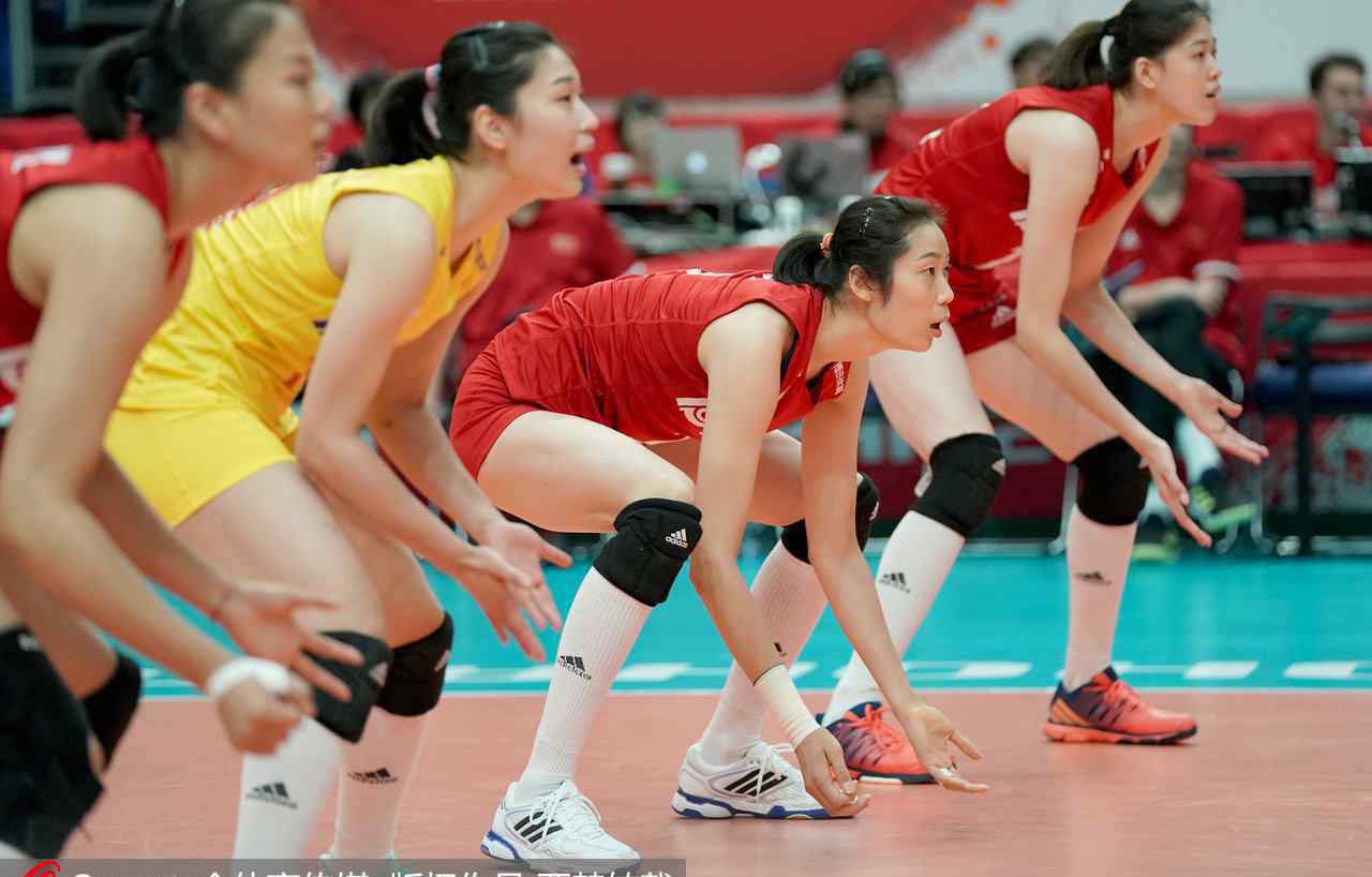 中国女排四连胜 延续胜利脚步！中国女排3-0多米尼加，收获世界杯四连胜