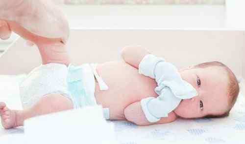 婴儿尿布怎么用 宝宝尿布用什么洗好 婴儿尿布如何清洗