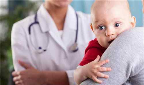 新生儿痤疮怎么治疗 婴儿痤疮怎么引发的 婴儿长痤疮如何护理