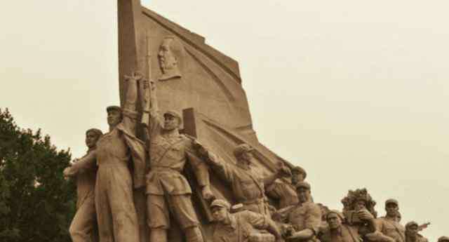 杨氏三兄弟 杨氏三兄弟，分别从党、从军、从政，为中国革命做出了巨大贡献