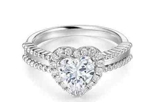 钻石戒指如何清洗 钻石戒指怎样清洗 教你3种家用清洗钻戒方法