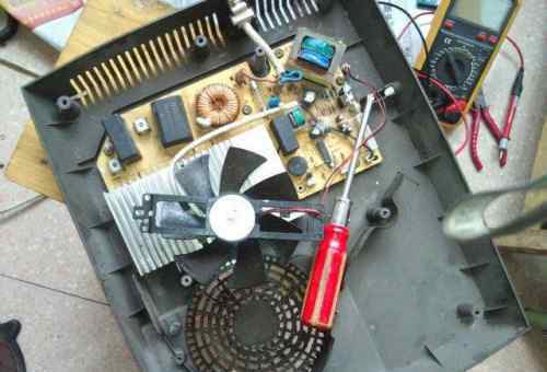 电磁炉常见故障 美的电磁炉维修方法有哪些 常见的故障又有哪些