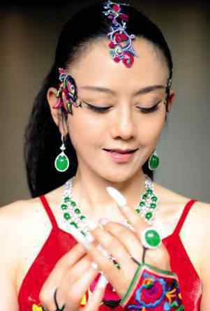 舞蹈家杨丽萍 60岁杨丽萍近照，网友：肉眼可见的苍老，确实是位伟大的舞蹈家