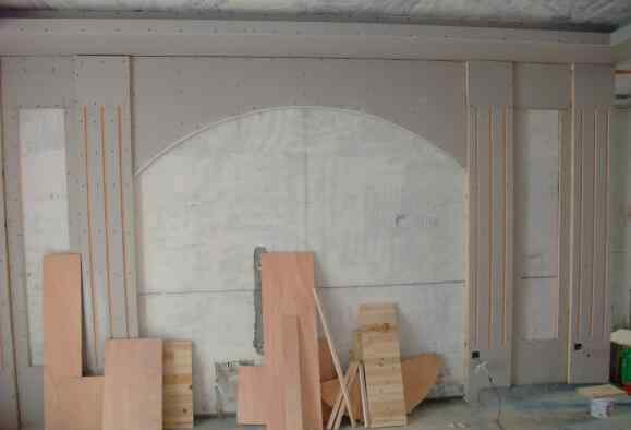 木工电视背景墙效果图 电视背景墙木工造型设计 木工电视背景墙施工流程