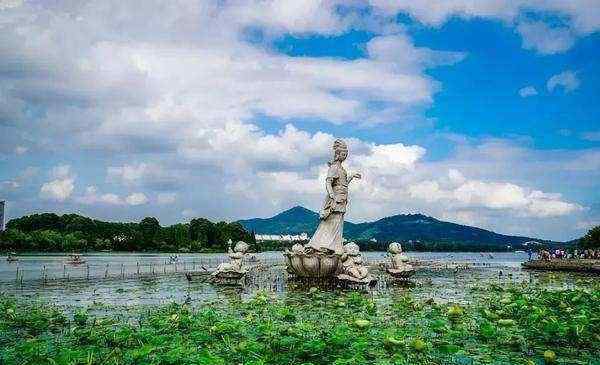 玄武湖门票 2020玄武湖公园旅游攻略 玄武湖公园门票价格