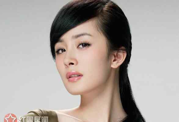 杨幂父母 杨幂的父亲是干什么的很有钱吗 揭杨幂家境如何怎么做明星的