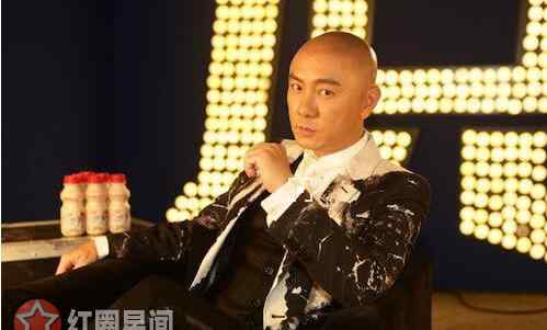 张卫健光头原因 张卫健为什么是光头 张卫健一直光头是身体原因吗