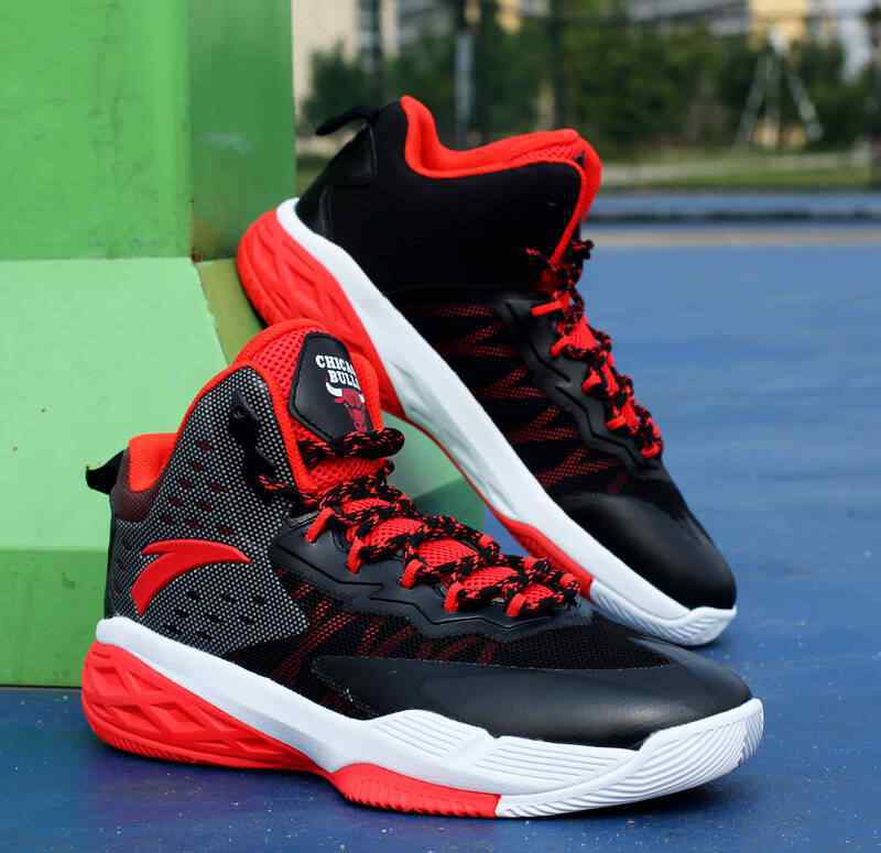 中国运动鞋品牌 中国市场前五运动鞋品牌，耐克阿迪上榜