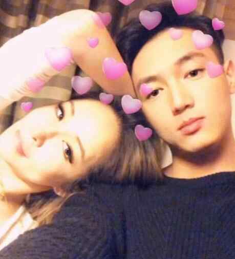 萧亚轩几岁 萧亚轩男友黄皓个人资料 黄皓Justin是几几年的多大了