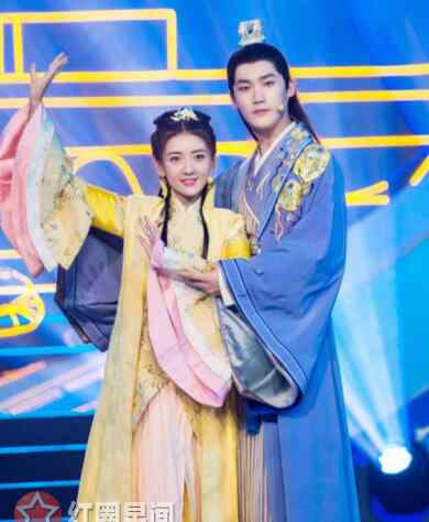 蒲巴甲梁洁结婚了 快乐大本营梁洁哪一期 蒲巴甲求婚梁洁爱情真甜蜜