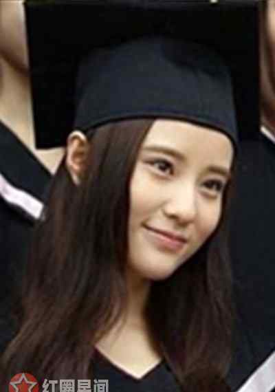 鲍天琦美女演员鲍天琦男朋友是谁鲍天琦胸围为什么会引来争议
