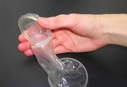 老司机避孕经验详谈：女用避孕套究竟靠不靠谱？