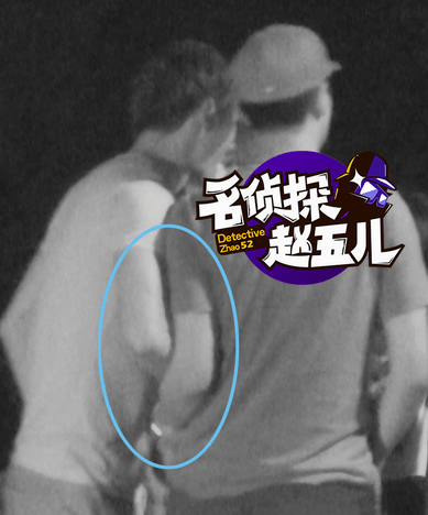 郑元畅是同性恋？郑元畅出柜是gay？小综与男性友人牵手搂抱互动亲昵(gif图)