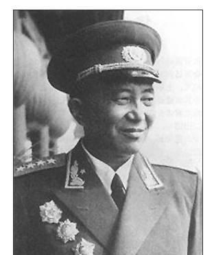 历史的天空——长征途中的大警卫员罗长子