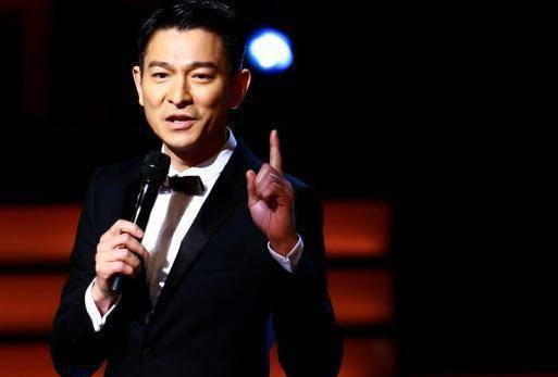 林子祥31岁儿子近照：小鲜肉变大叔