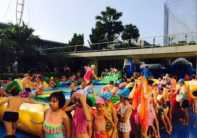 深圳游泳跳水馆惠民免费开放活动，国庆七天爆满，接待泳客13000人次！