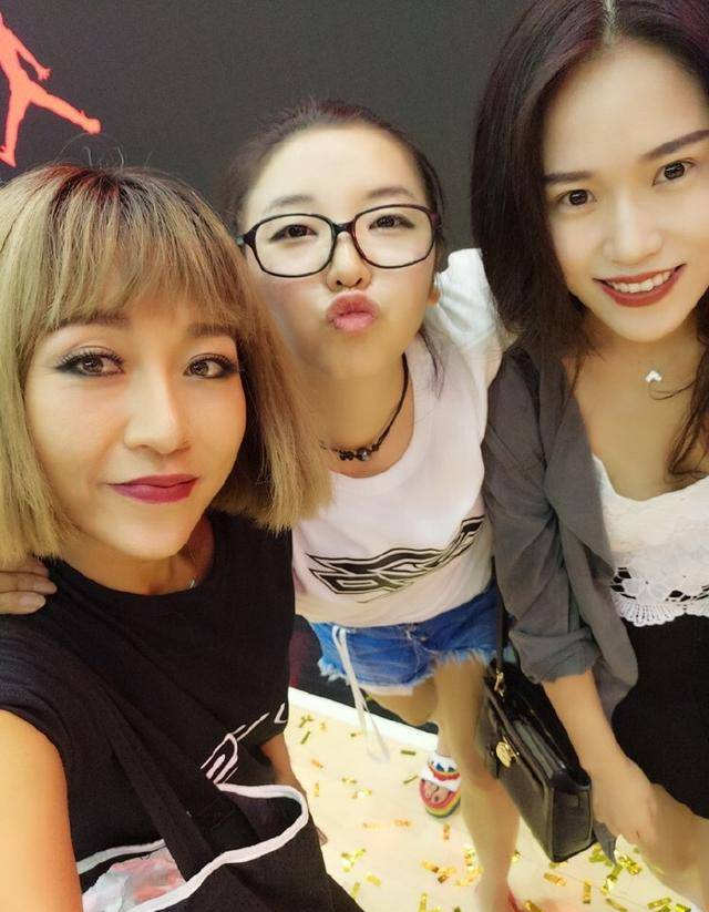 吴悠被殴事件中妻子微博一席话让人肃然起敬 她曾是
