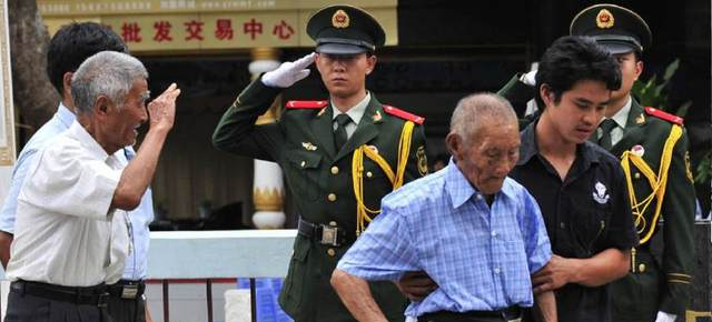 记者孙春龙的转身：从揭黑真相到“追逐死亡”！