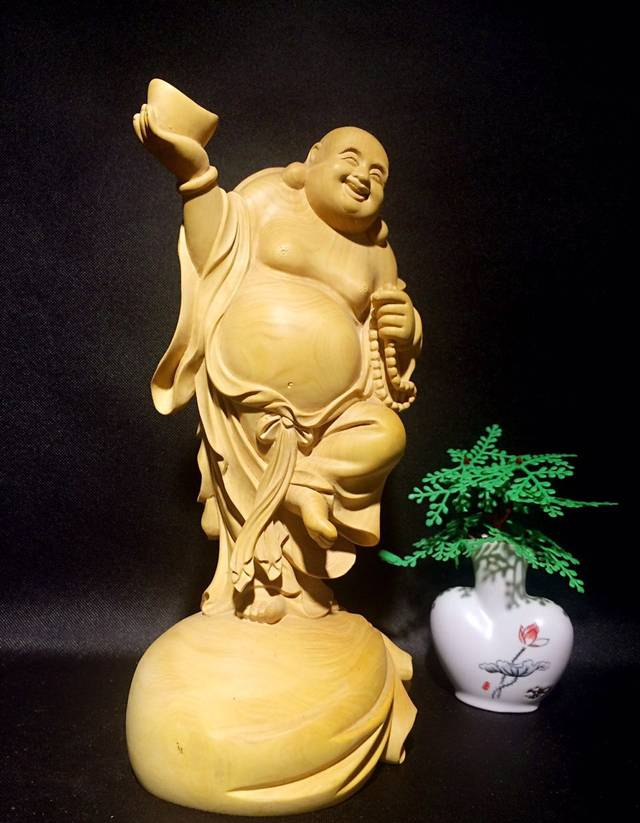 弥勒佛：大肚能容，了却人间多少事！