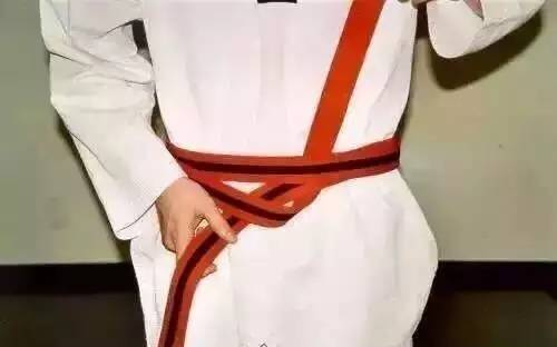 【教学】跆拳道腰带标准系法图解