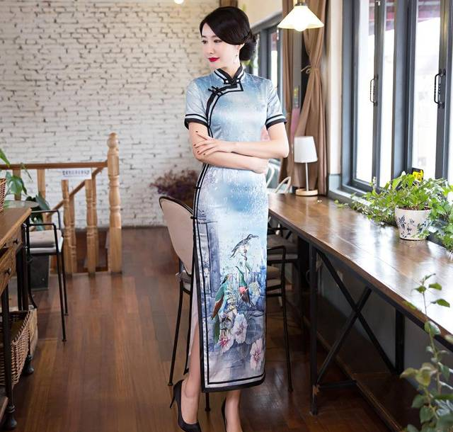 女人之香，高开衩旗袍的极致诱惑！