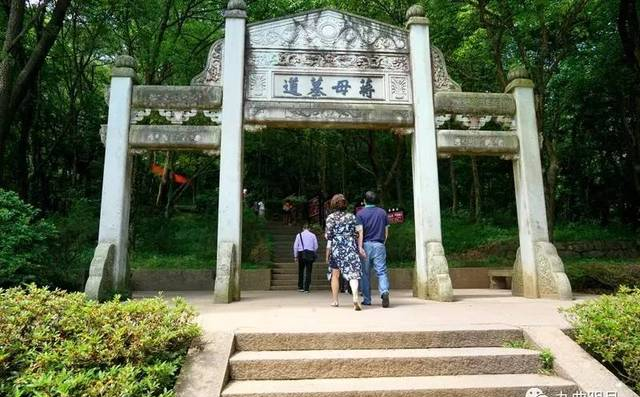 带你走溪口：见证蒋友松回老家溪口干了些什么？