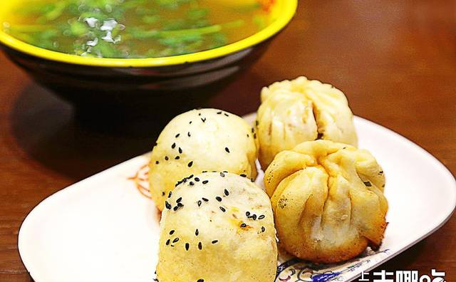 别再争了！这才是上海最最正宗的生煎馒头，没有之一！
