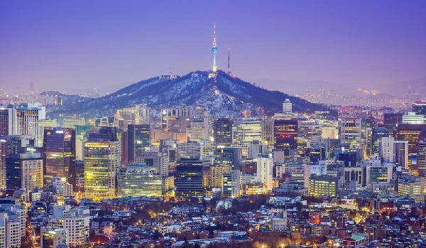 韩国现有人口4685万，是世界上人口密度最高的国家