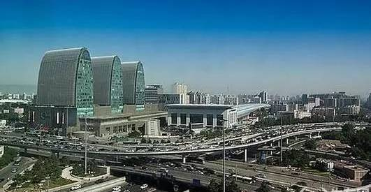 看完历史上最大的6次大堵车，才知道北京堵车不算什么！