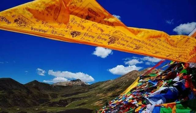 西藏随处可见的风马旗到底什么含义