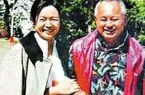 看了非富豪不嫁的吴佩慈，再扒一个极品侯佩岑！