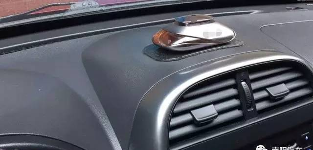 车内因他人抽烟留下烟味怎么办？老司机教你如何快速去除烟味