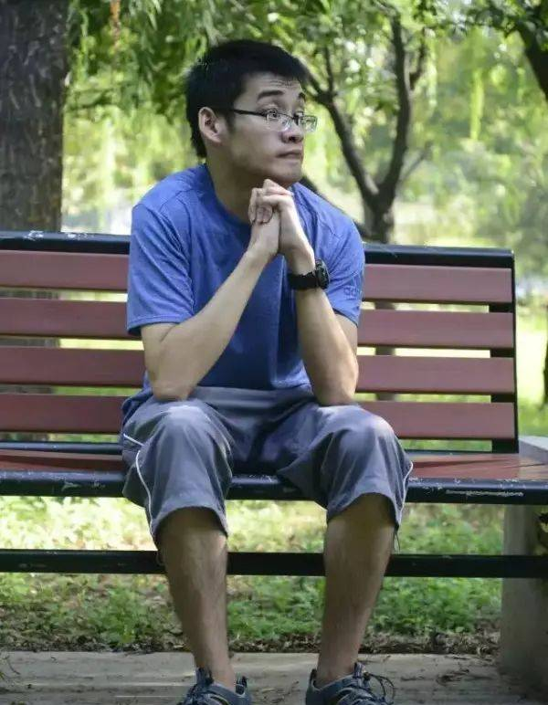 濮阳小伙身残志坚，脑瘫后学会编程月收入八千！他想找个媳妇！
