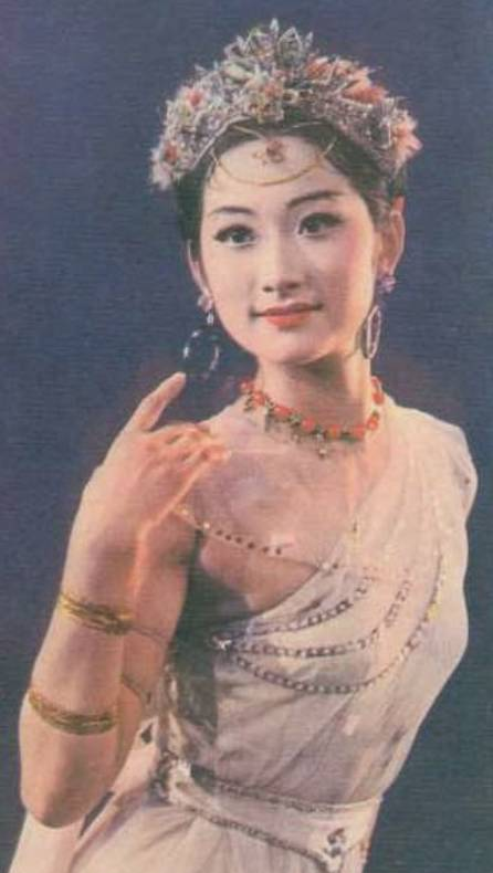 刷酸变女神？——桃花艳，李花俏，怎比我雨润红姿娇