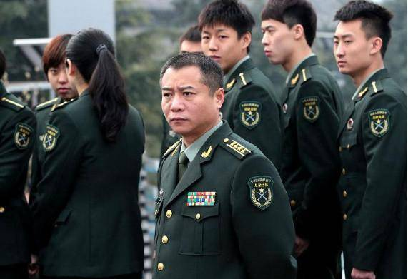 中国体坛拥有军衔的运动员，一人军衔高居少将，王治郅却是文职