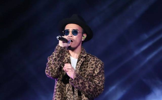 C AllStar 休团前最后一次演唱会，彼此说好不能哭没想到却哭到收不到声！