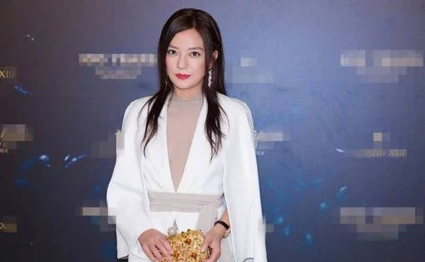 赵薇事件再度恶化，网友：马云出手可能都不一定能压住了