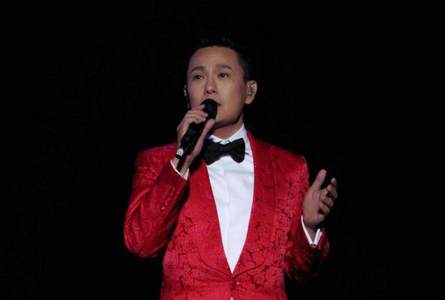 张信哲不排斥90后女友却不结婚，背后原因很感人！