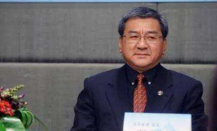 获马云224亿投资的尹衍梁，其实他比就比肩李嘉诚，资产达3.5万亿