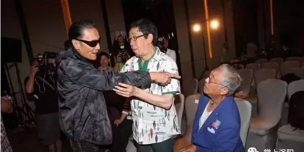 谢贤掌掴80年老人，脚踹7岁小孩？真相揭密！