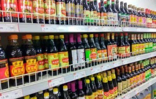 【生活小常识】酱油瓶上的这几个细节很重要，一直被忽略！