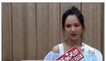 张钰自爆一年被30多位导演“潜”过，连换衣服的时间都不放过