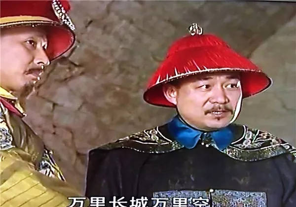 他因一句万里长城万里空，反被降职九品知县，历经三朝终尊享太庙