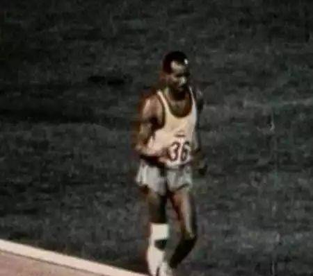 真正的英雄——坦桑尼亚男子马拉松运动员约翰·斯蒂芬·阿赫瓦里