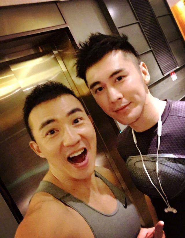 刘畊宏健身偶遇张伦硕，两人的肉体，简直就是“王炸”！