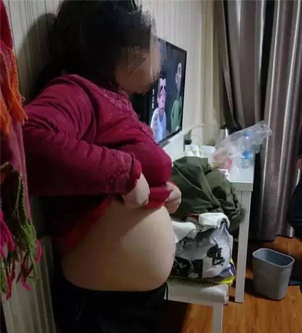 禽兽！妈妈发现11岁女孩怀孕5个月，一查竟是他！