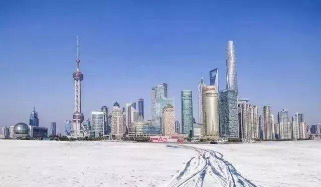 上海下雪啦！整整10年，我们终于又看到白雪皑皑的魔都