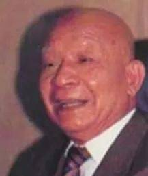 她是香港著名太子女，爷爷是潮商罗鹰石，品学兼优未来将继承百亿帝国