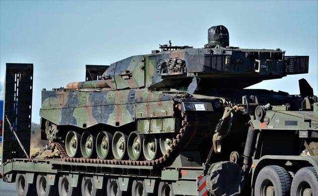 200万欧元可以买一辆“豹2A6主战坦克”